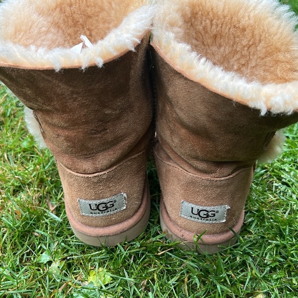UGG SHEEPSKIN WOMENS BOOTS SIZE 5 - Picture 5 of 8